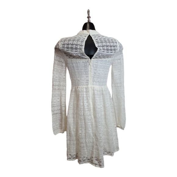 BCBGeneration sheer Lace Long Sleeve cutouts cream mini dress lined flare 0 - Picture 4 of 16